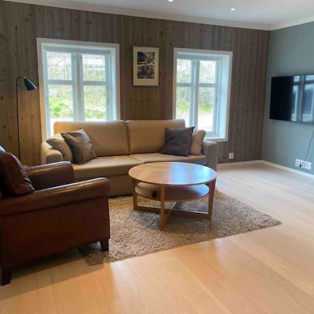 Modern Apartment Near City Center - Parking Available Sandefjord Exterior foto
